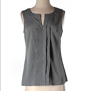 Banana Republic Sleeveless grey blouse